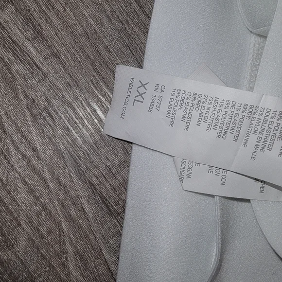 Fabletics white bra - Picture 3 of 3